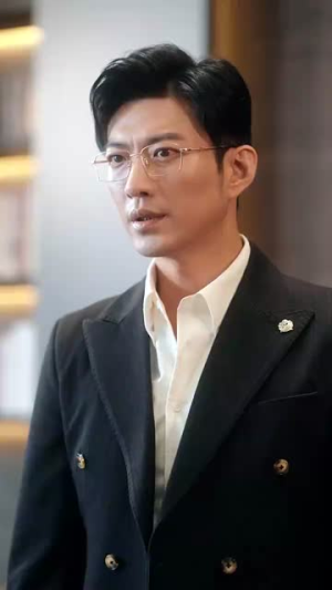 姜小姐下山（149集）男主角是谁