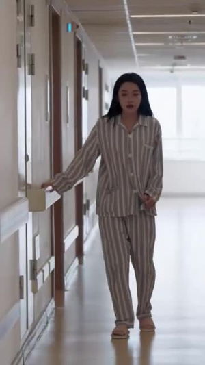 腹黑夫人飒又撩看短剧放松一下