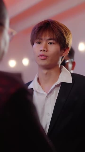 许一人以偏爱（84集）短剧上热门