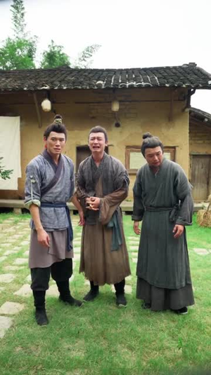 穿越反派,洗白救全家:反派怎么啦(65集) 穿越反派,洗白救全家:反派怎么啦(65集)精彩片段