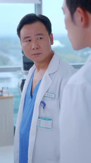 职业医生开局一个医疗修改器(80集) 职业医生开局一个医疗修改器(80集)全季一次看完