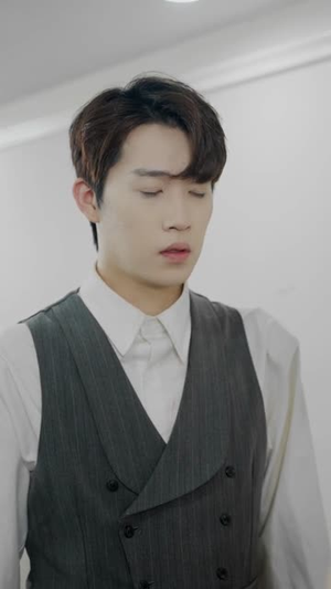 重回十年前,前妻选择初恋后完蛋了(54集) 重回十年前,前妻选择初恋后完蛋了(54集)新短剧推荐