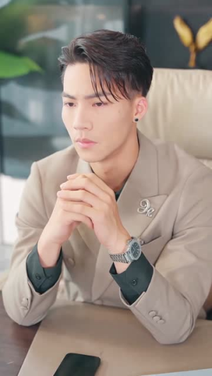 学姐请庇护(60集) 学姐请庇护(60集)快来看短剧