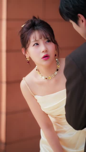 我全家是黄金岛岛主,而我在吃土(65集) 我全家是黄金岛岛主,而我在吃土(65集)爆火短剧追不停