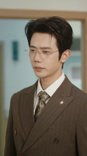 她自万丈荣光(75集) 她自万丈荣光(75集)爆款短剧抢先看