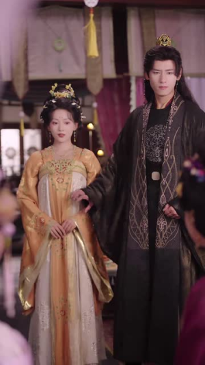 鸢尾映朱门(80集) 鸢尾映朱门(80集)抢先看新短剧