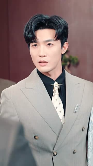 神瞳觉醒，她点石成金（70集）完整版免费观看